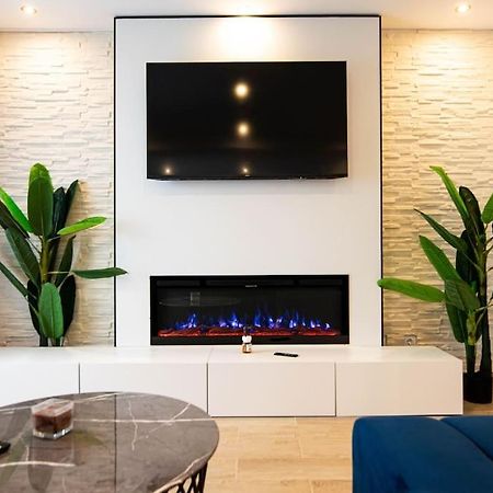 Ultra Central Luxury 3Br 2Bath Apt & Amazing Views Bucharest Exterior photo